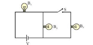 Circuit with three light bulbs